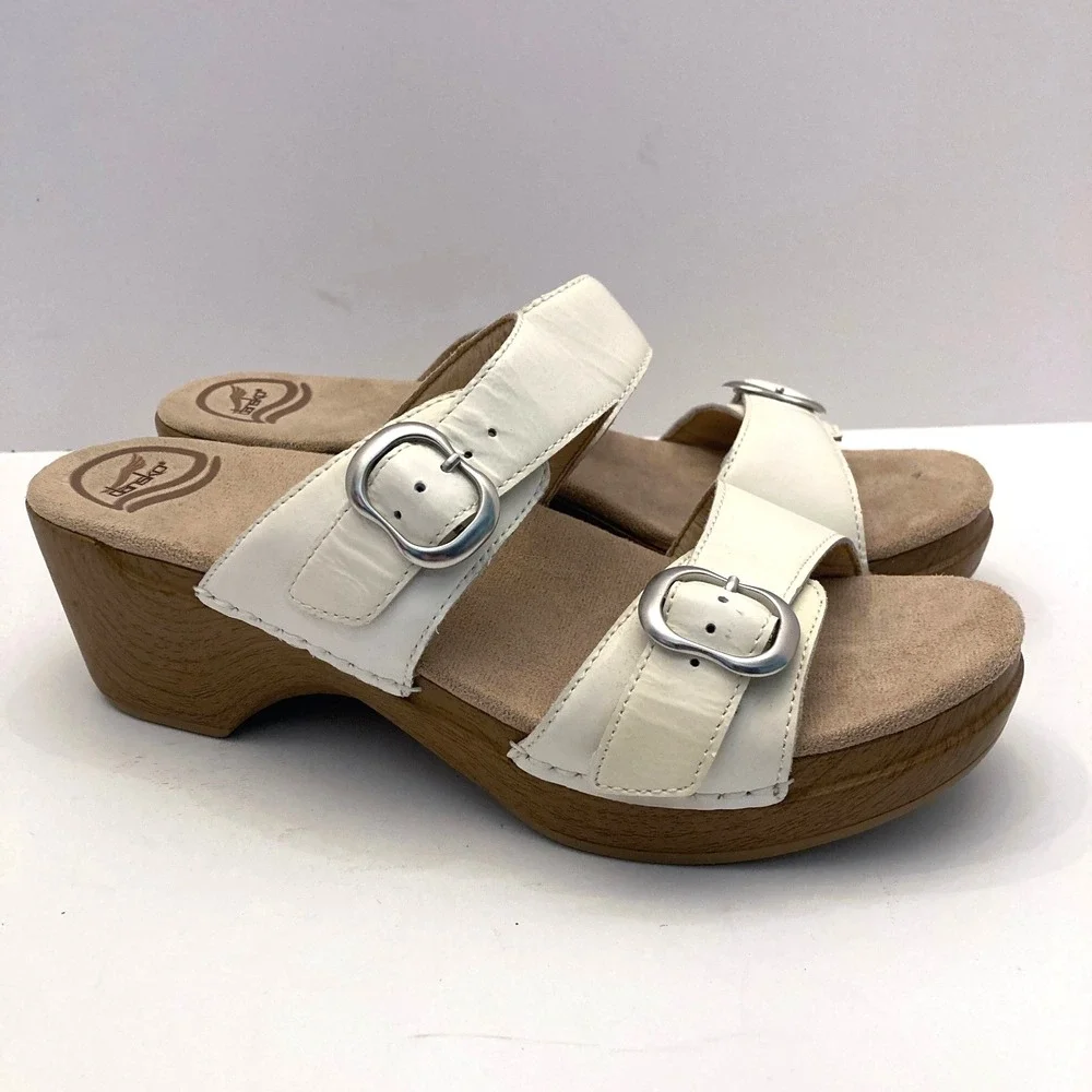 Dansko White Slide Patent Leather Sandals Women's 9 EU 40 Straps‎ Heels Open Toe